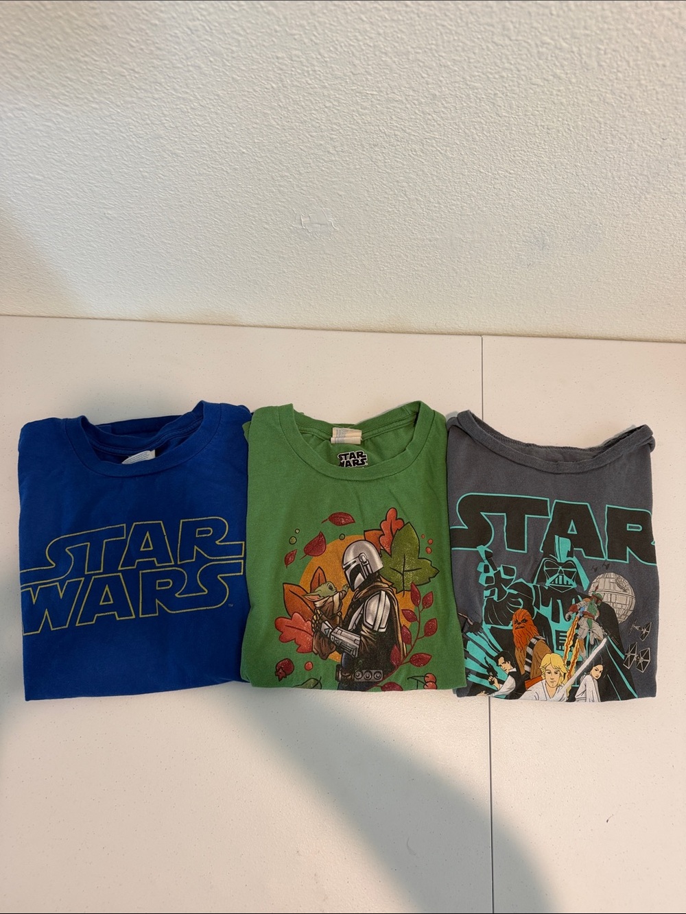 STAR WARS Boys Kids Tees size large (10-12) Lot of 3